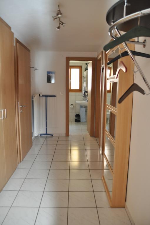 Apartmenthaus Holiday Saas-Fee Quarto foto